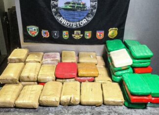 Operação no Rio Solimões resulta em apreensão de mais de 80 quilos de entorpecentes e quatro detidos