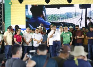 Em inauguração da AM-010, Wilson Lima reúne prefeitos da base aliada e oposição