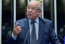 José Dirceu pede reforma política e propõe que SP tenha mais 41 deputados federais