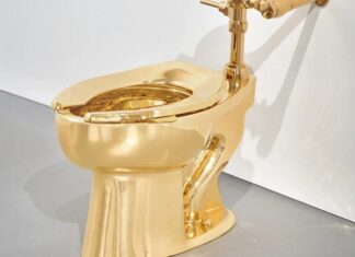 Vaso sanitário de ouro arrematado por R$ 60 milhões após furto em palácio
