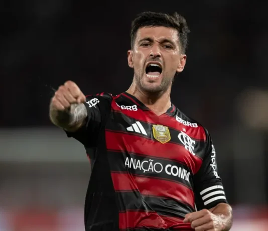 Gols de Arrascaeta classificam Flamengo à semifinal da Copa Intercontinental