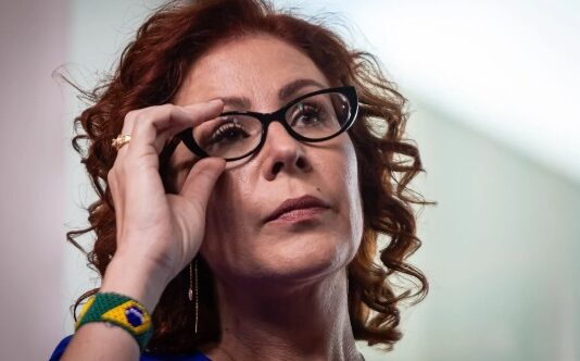 Moraes anula decisão da Câmara e determina perda do mandato de Zambelli