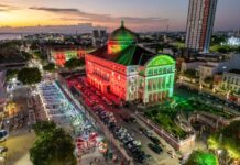 Concerto de Natal reúne Coral do Amazonas e Filarmônica no palco do Teatro Amazonas