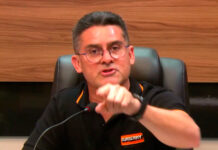 Segundo pior prefeito do país em avaliação, David Almeida desdenha pesquisas e chama população de “otária” por confiar nos dados