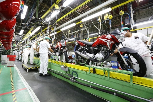 Honda_motos_Linha-produção-2