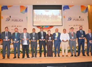 Presidente David Reis participa de solenidade do TCE-AM que oficializa entrega do Selo Prata à CMM