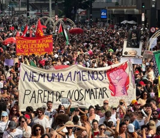 Manifestações contra feminicídio ocupam ruas de várias capitais neste domingo