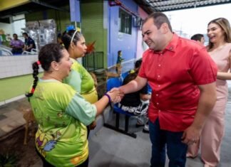 Roberto Cidade reafirma compromisso social da Aleam durante entregas do programa Assembleia Participativa