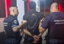 Discussão familiar na noite de Natal termina com jovem matando o padrasto