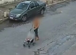 Pai é suspeito de abandonar bebê em carrinho junto com porção de cocaína