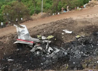 Acidente aéreo na Índia deixa cinco mortos, incluindo líder político de Maharashtra