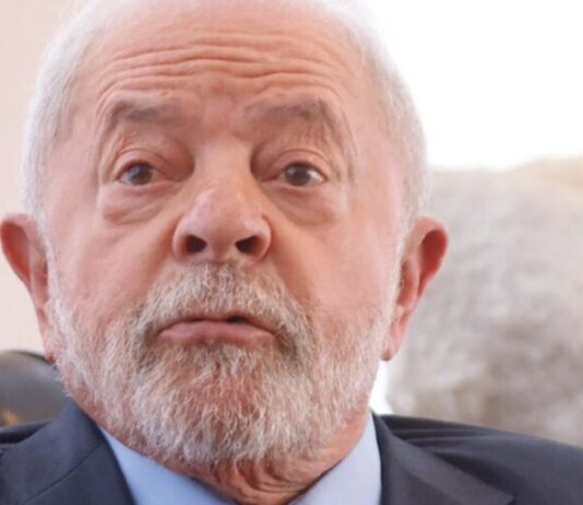 Maioria desaprova gestão Lula: 50,6% contra 46,4% de aprovação