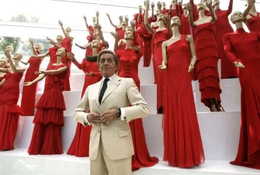 Morre estilista Valentino Garavani aos 93 anos