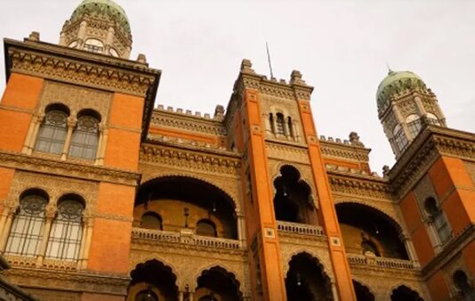 Fiocruz conduzirá estudo com injeção contra HIV em sete cidades