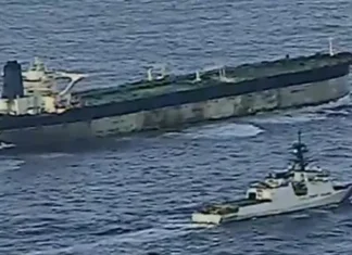 EUA tornam público vídeo da apreensão de petroleiro venezuelano com bandeira russa