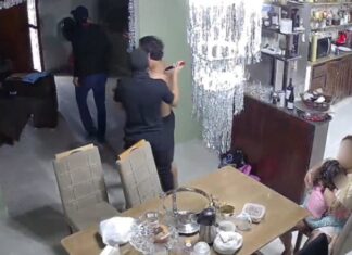 Câmeras registram assalto em residência de Manaus; bandidos rendem moradores e deixam empresário desacordado