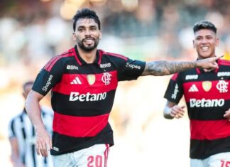 Paquetá desencanta, Flamengo vence Botafogo e vai à semi do Carioca
