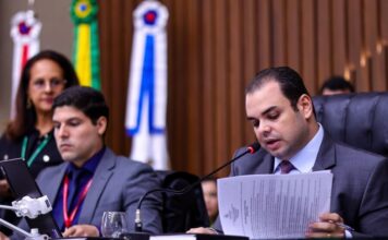 Plenário Ruy Araújo aprova proposta de Roberto Cidade que amplia proteção ao consumidor de operadoras de TV por assinatura e internet