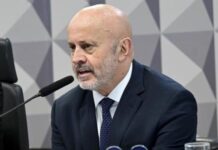 Careca do INSS prepara proposta de delação premiada