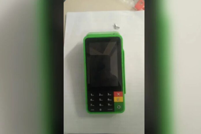 na-maquina-de-cartao-ja-constavam-duas-cobrancas-uma-no-valor-de-r-1200-e-outra-de-r-600