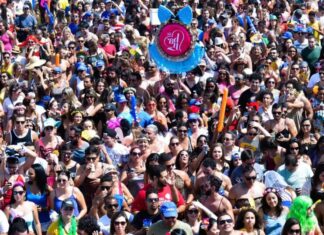 Ministério Público de SP investigará superlotação em blocos de carnaval na Consolação