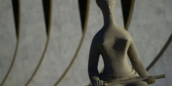 STF decide contra aposentadoria especial para vigilantes em votação apertada