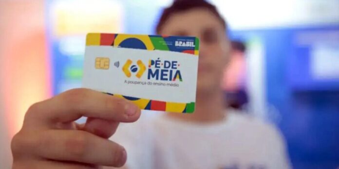 Pé-de-Meia Licenciaturas: Inscrições para bolsas de R$ 1.050 começam nesta terça (17)