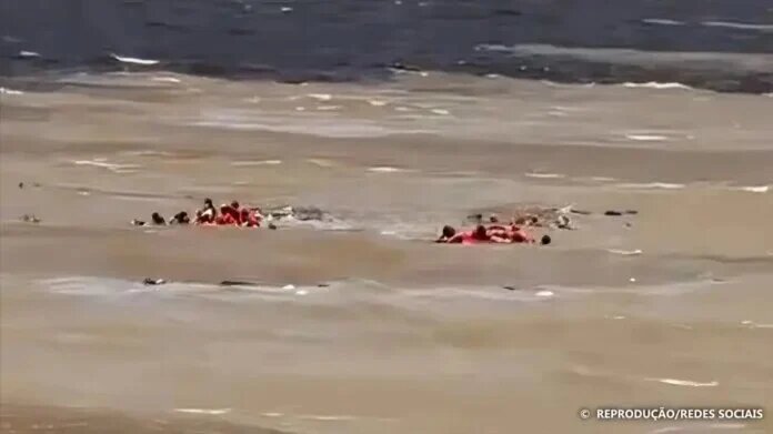 Helicóptero e sonares modernos reforçam buscas por vítimas de naufrágio no Amazonas