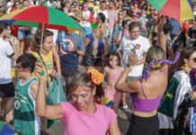 Galinho de Brasília celebra 34 anos misturando frevo, tradição e paixão pelo futebol