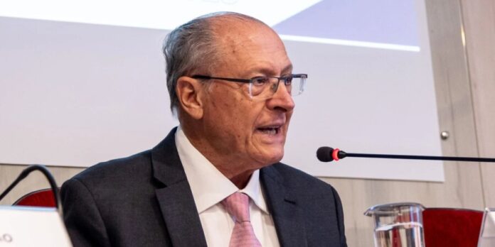 Alckmin: Tarifa de 10% dos EUA não afeta competitividade do Brasil