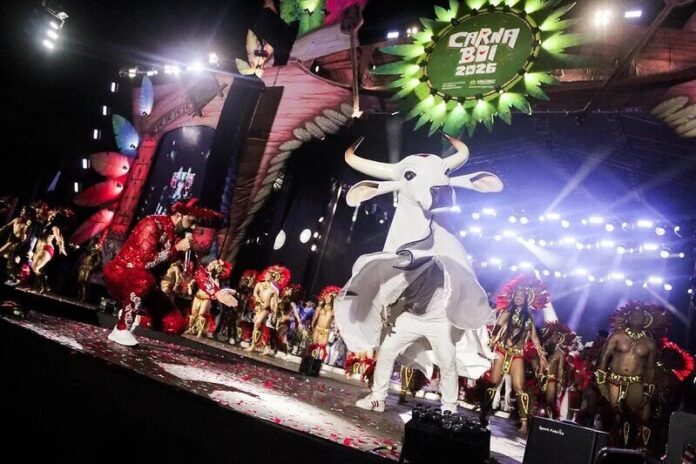 Carnaboi 2026 lota Sambódromo de Manaus e marca início dos preparativos para o Festival de Parintins