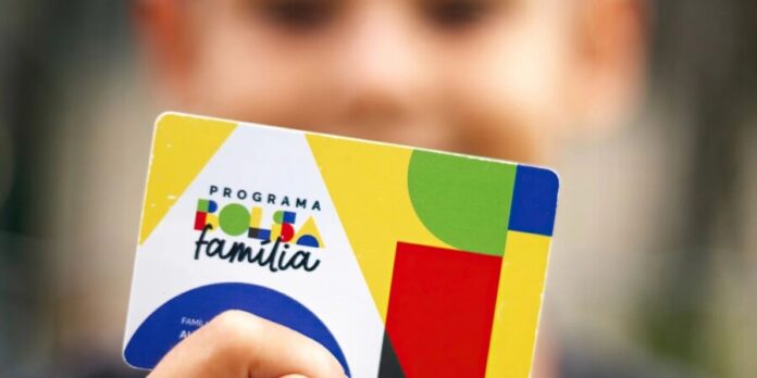 Caixa paga Bolsa Família a beneficiários com NIS final 8 nesta quarta-feira (25)