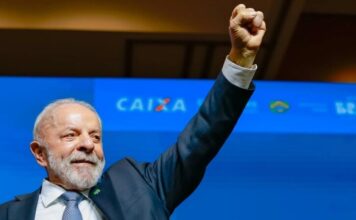 Lula critica Zema por não usar R$ 3,5 bilhões em obras de prevenção a desastres climáticos em Minas Gerais