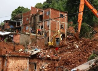 Sobreviventes de Juiz de Fora criticam falha em sistemas de alerta de chuvas