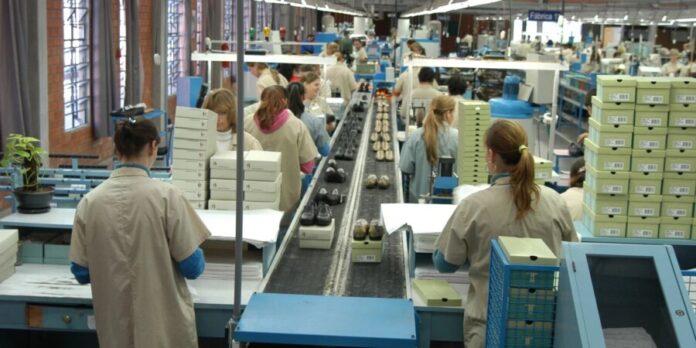 Empresas têm prazo até sábado para enviar dados salariais por gênero ao Ministério do Trabalho