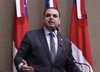 Roberto Cidade cobra planejamento urbano diante de crescimento de favelas em Manaus