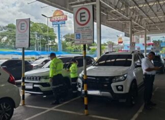 IMMU autua 30 motoristas por uso irregular de vagas especiais em Manaus