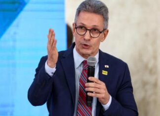 Após polêmicas, Zema renuncia e não é mais governador de Minas Gerais