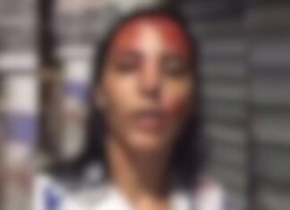 Mulher esfaqueia companheiro, grava após crime e diz estar “feliz”