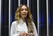 74% rejeitam Erika Hilton na Comissão da Mulher, aponta pesquisa