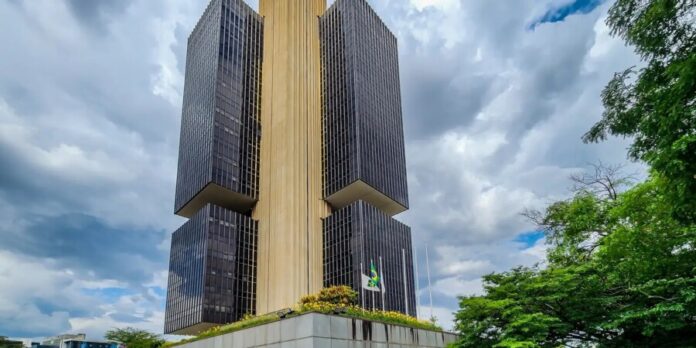 Banco Central libera R$ 30 bilhões para bancos ao permitir desconto de aportes antecipados ao FGC