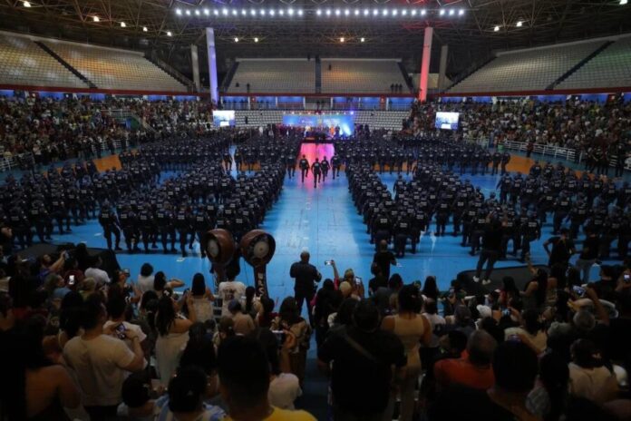 Governador Wilson Lima forma 500 novos policiais militares e amplia segurança no Amazonas