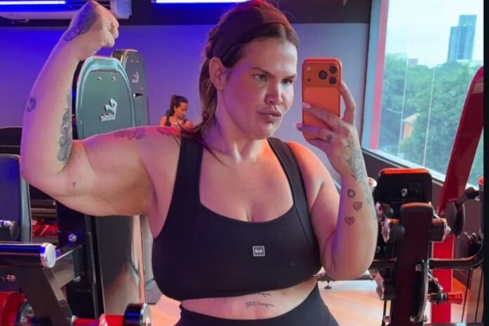 thais-carla-biceps-perder-85-kg