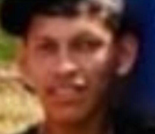 Homem é procurado após matar jovem com remo e ameaçar criança no interior do AM