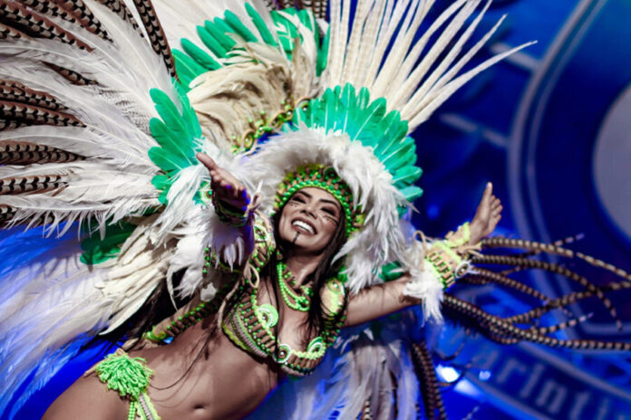 Murasi-sa-Caprichoso-realiza-Ensaio-Show-dedicado-aos-povos-indigenas-com-Marciele-Albuquerque-e-Erick-Beltrao-1