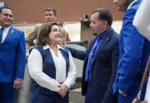 Professora Maria do Carmo visita Câmara Municipal e mostra união no projeto da direita para o Amazonas