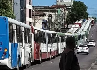 Justiça do Trabalho obriga circulação parcial de ônibus durante paralisação dos rodoviários em Manaus