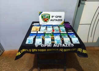 Homem é detido por suspeita de agiotagem após PM encontrar R$ 9,9 mil e 11 cartões bancários