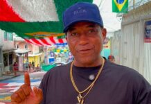 Tetracampeão Viola é recebido em Manaus e se surpreende com homenagem na “Rua da Copa”