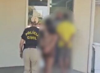 Polícia prende casal após criança de 1 ano ser encontrada desacompanhada em frente a residência no Amazonas